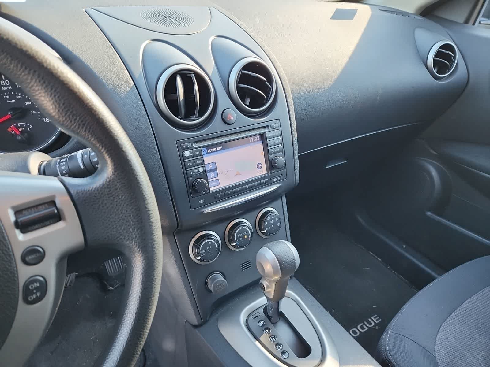 Thumbnail: 2011 Nissan Rogue - 10