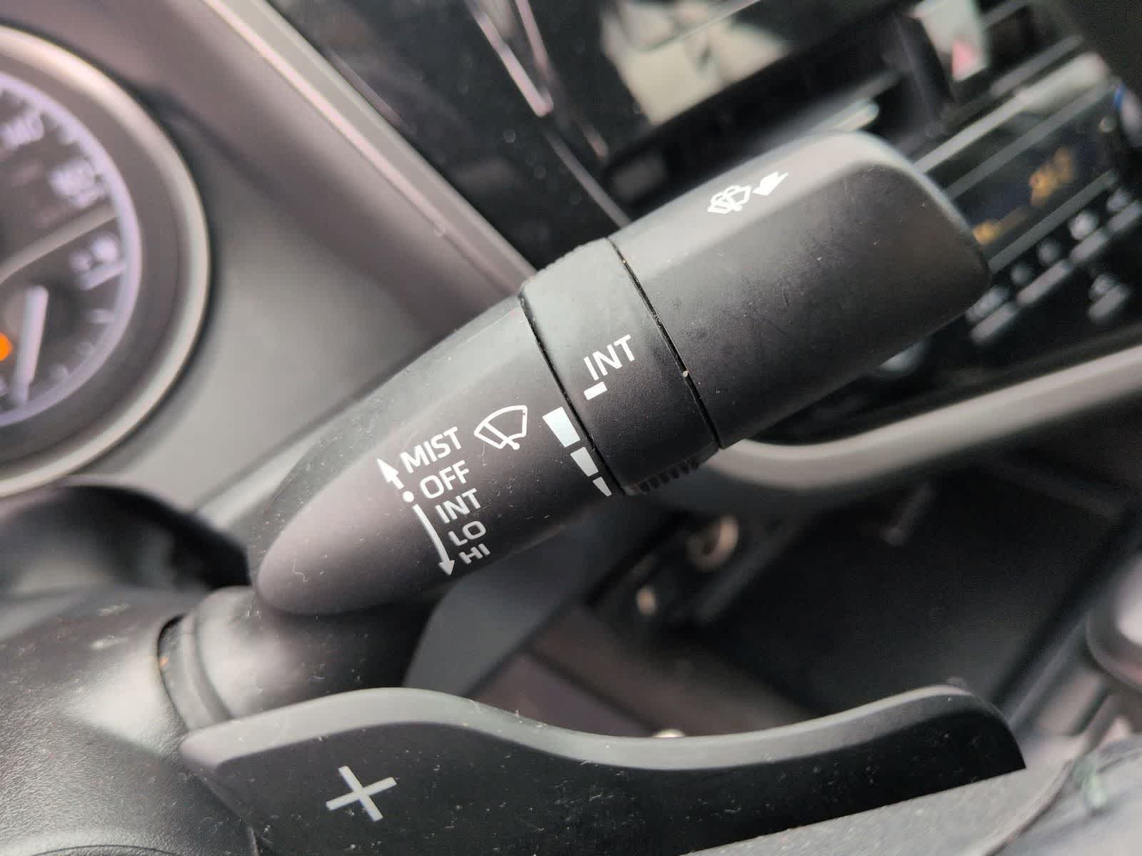 Thumbnail: 2022 Toyota Camry - 25