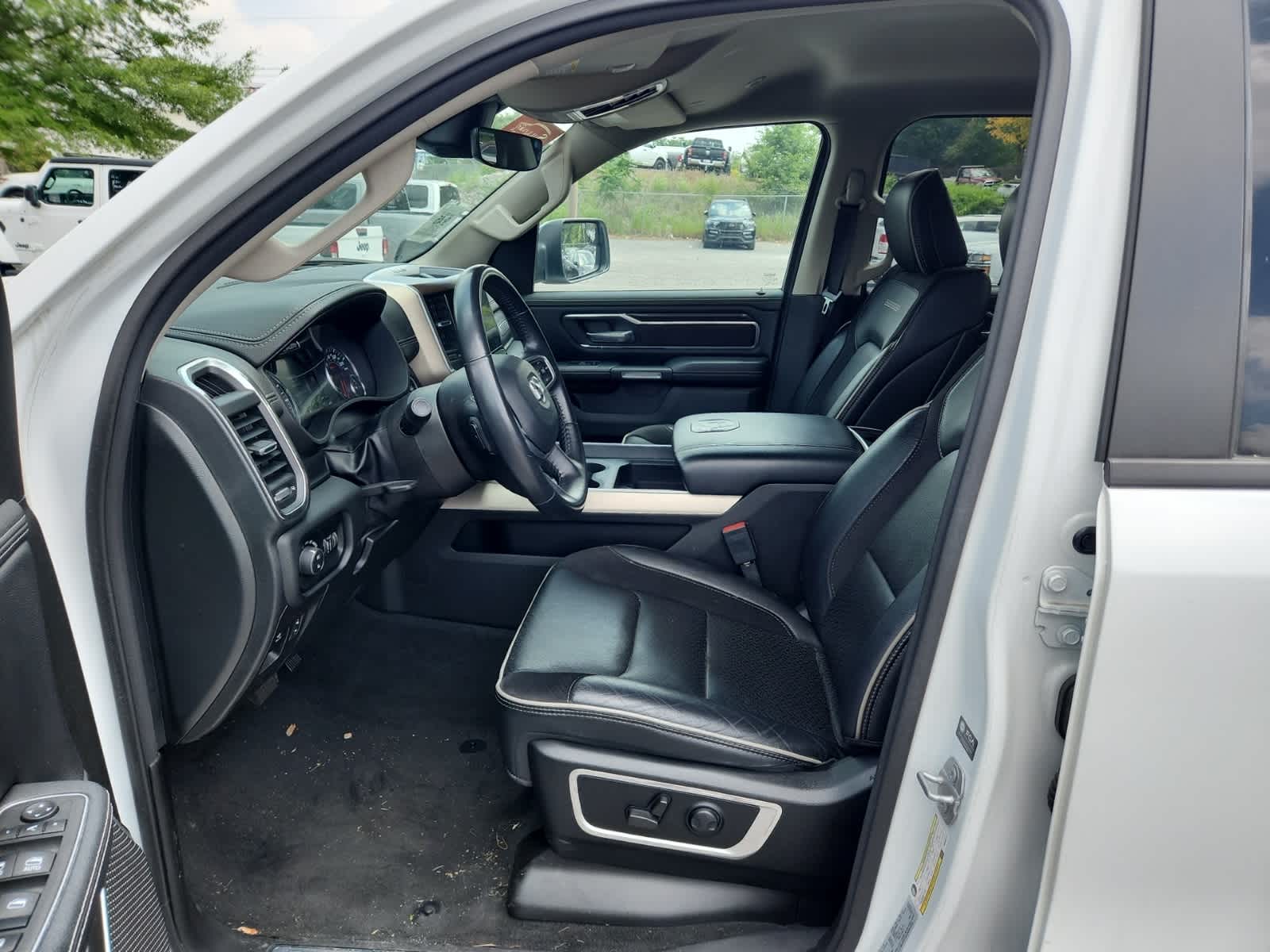 2022 RAM 1500 Laramie 15
