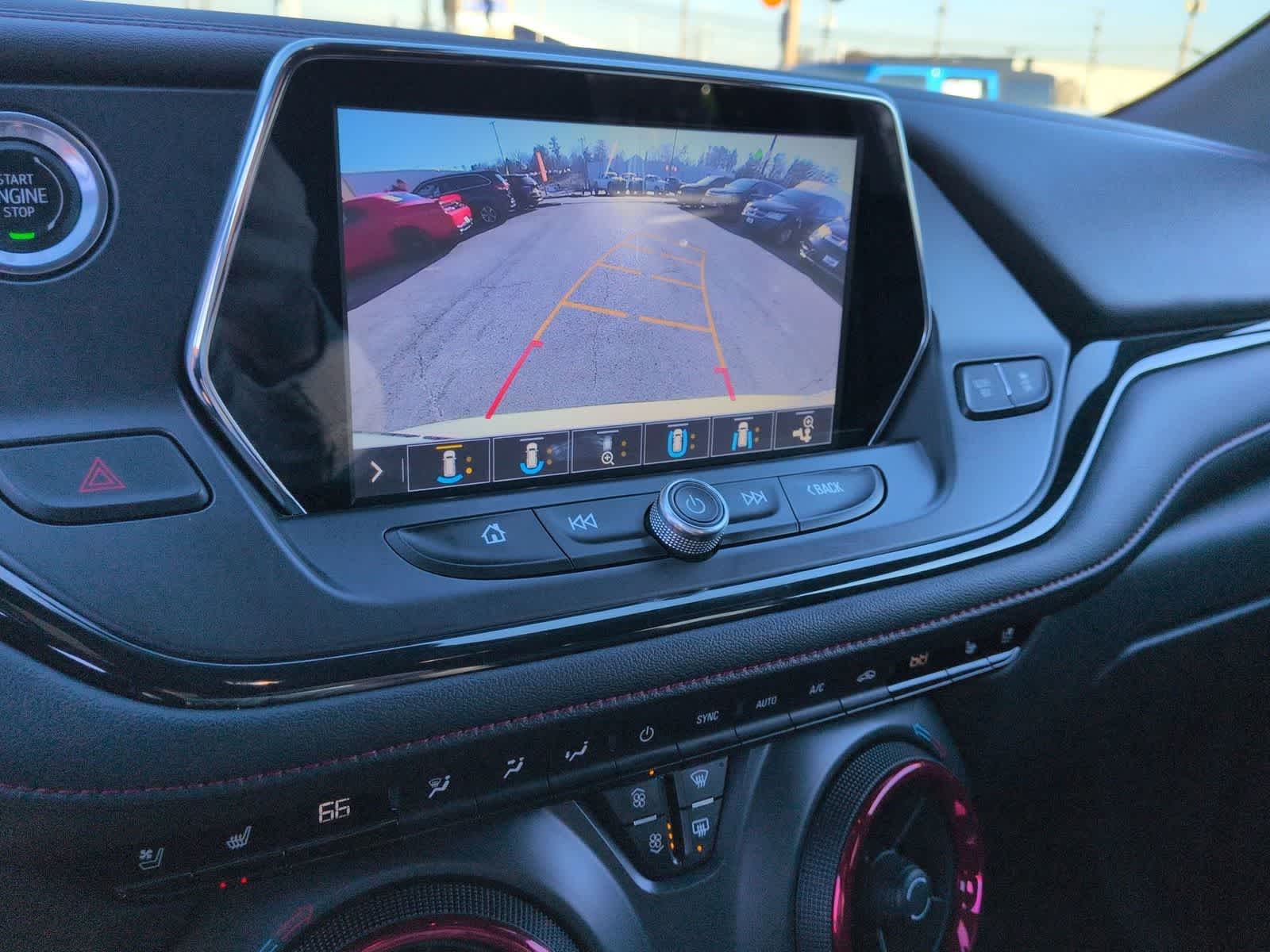 Thumbnail: 2019 Chevrolet Blazer - 27