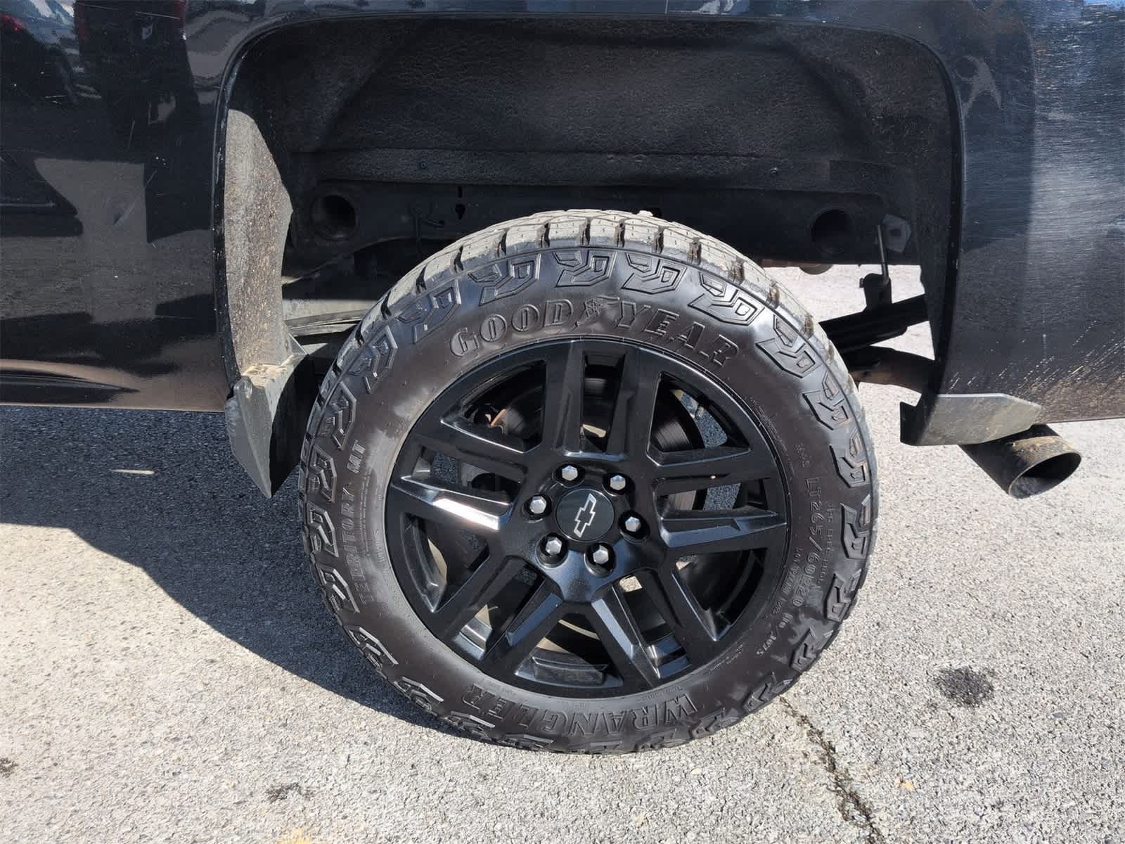 Thumbnail: 2015 Chevrolet Silverado 1500 - 13