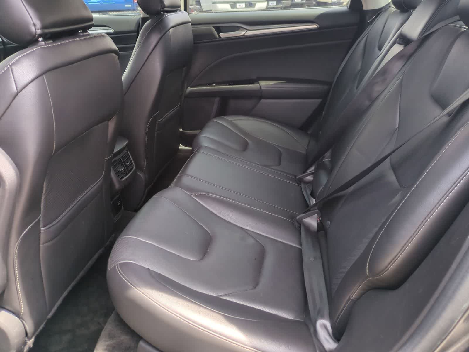 Thumbnail: 2016 Ford Fusion - 21