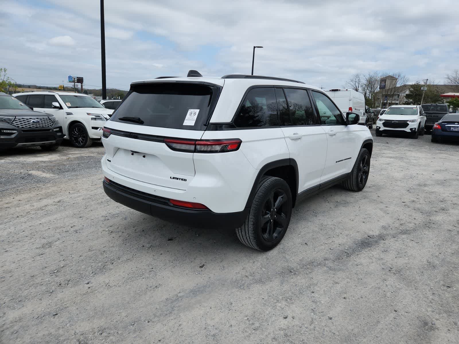 Thumbnail: 2023 Jeep Grand Cherokee - 5