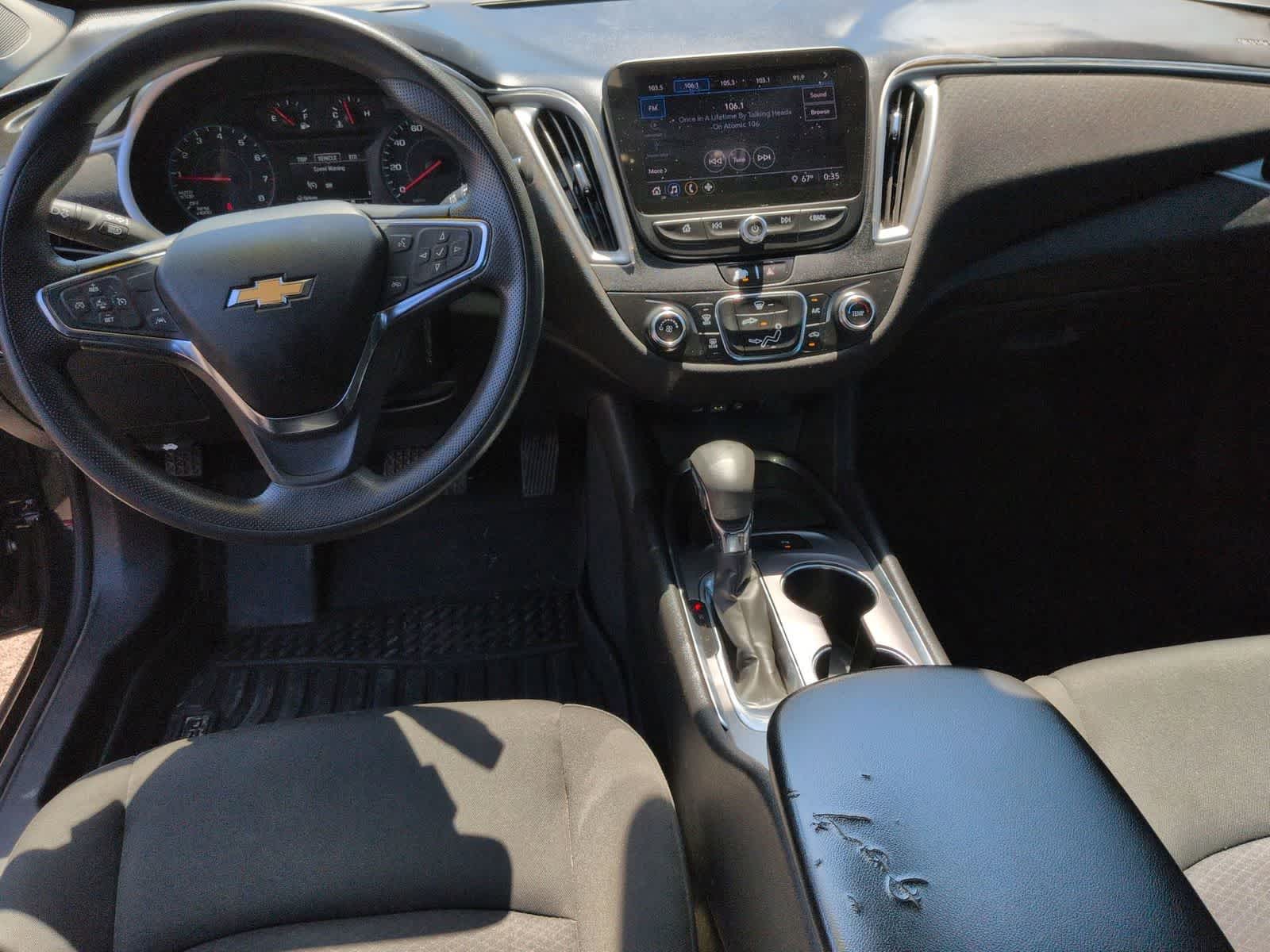 Thumbnail: 2021 Chevrolet Malibu - 14