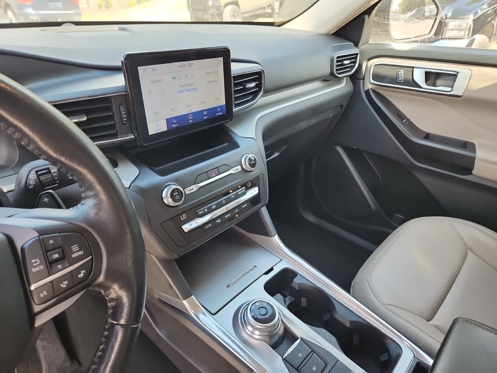 Thumbnail: 2020 Ford Explorer - 10
