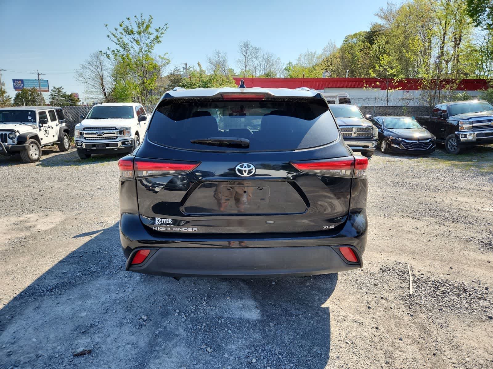 Thumbnail: 2021 Toyota Highlander - 4