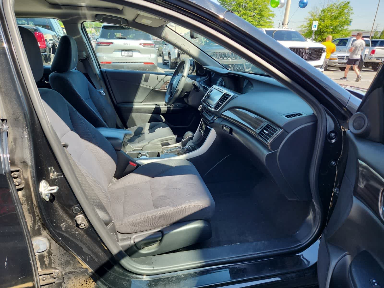 Thumbnail: 2016 Honda Accord - 21