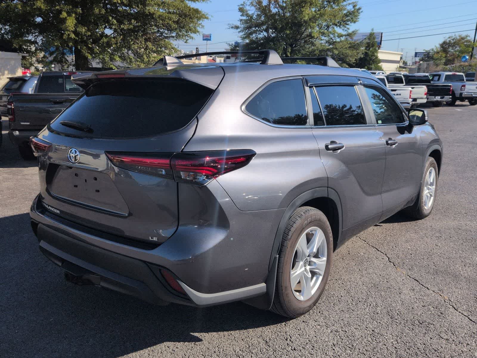 Thumbnail: 2024 Toyota Highlander - 8