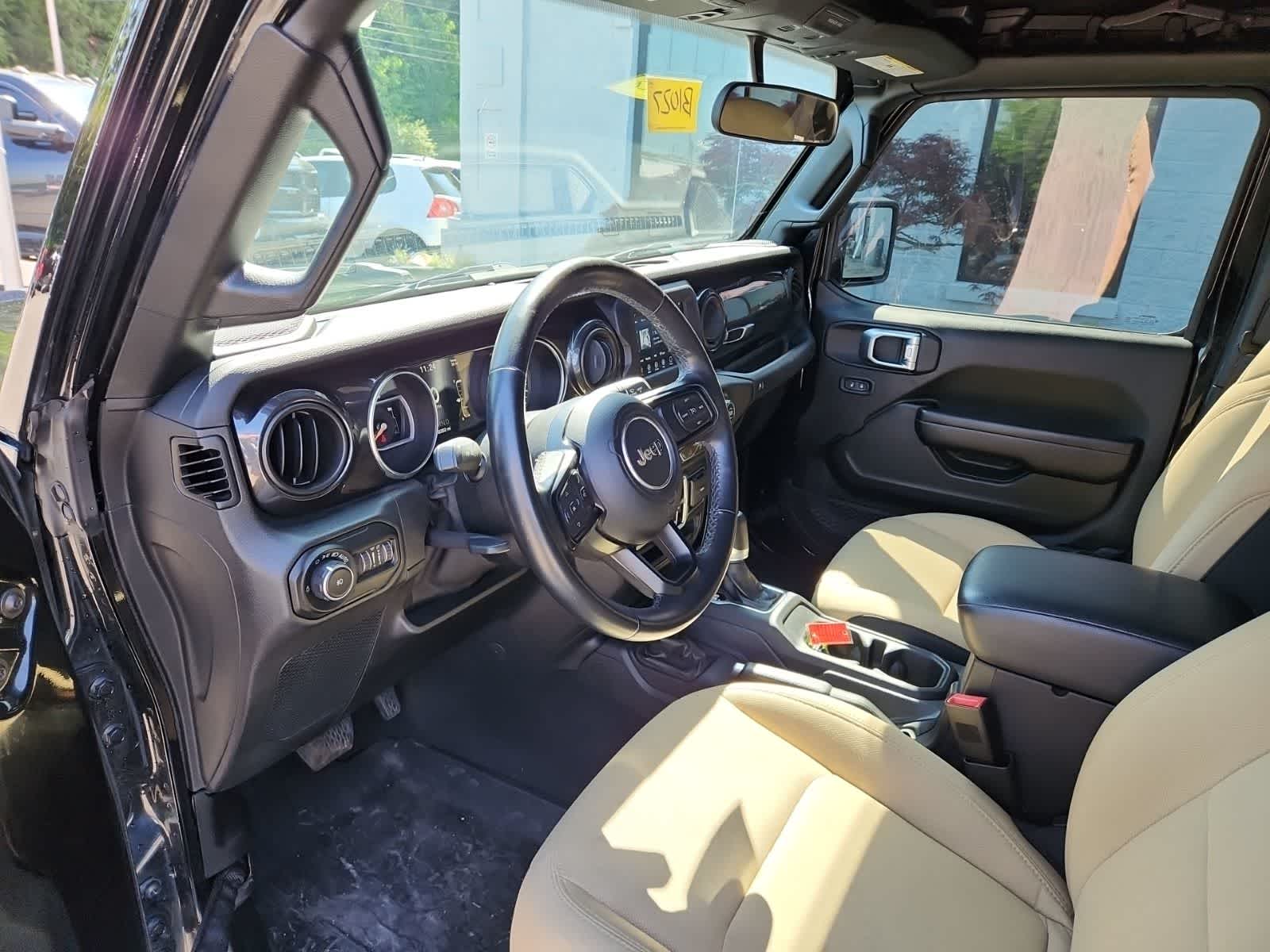 Thumbnail: 2020 Jeep Wrangler - 12