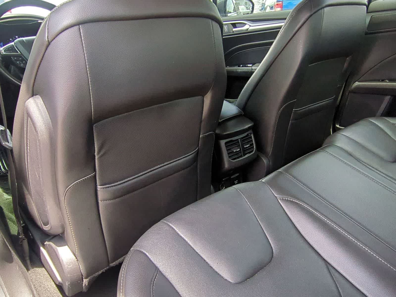 Thumbnail: 2016 Ford Fusion - 19