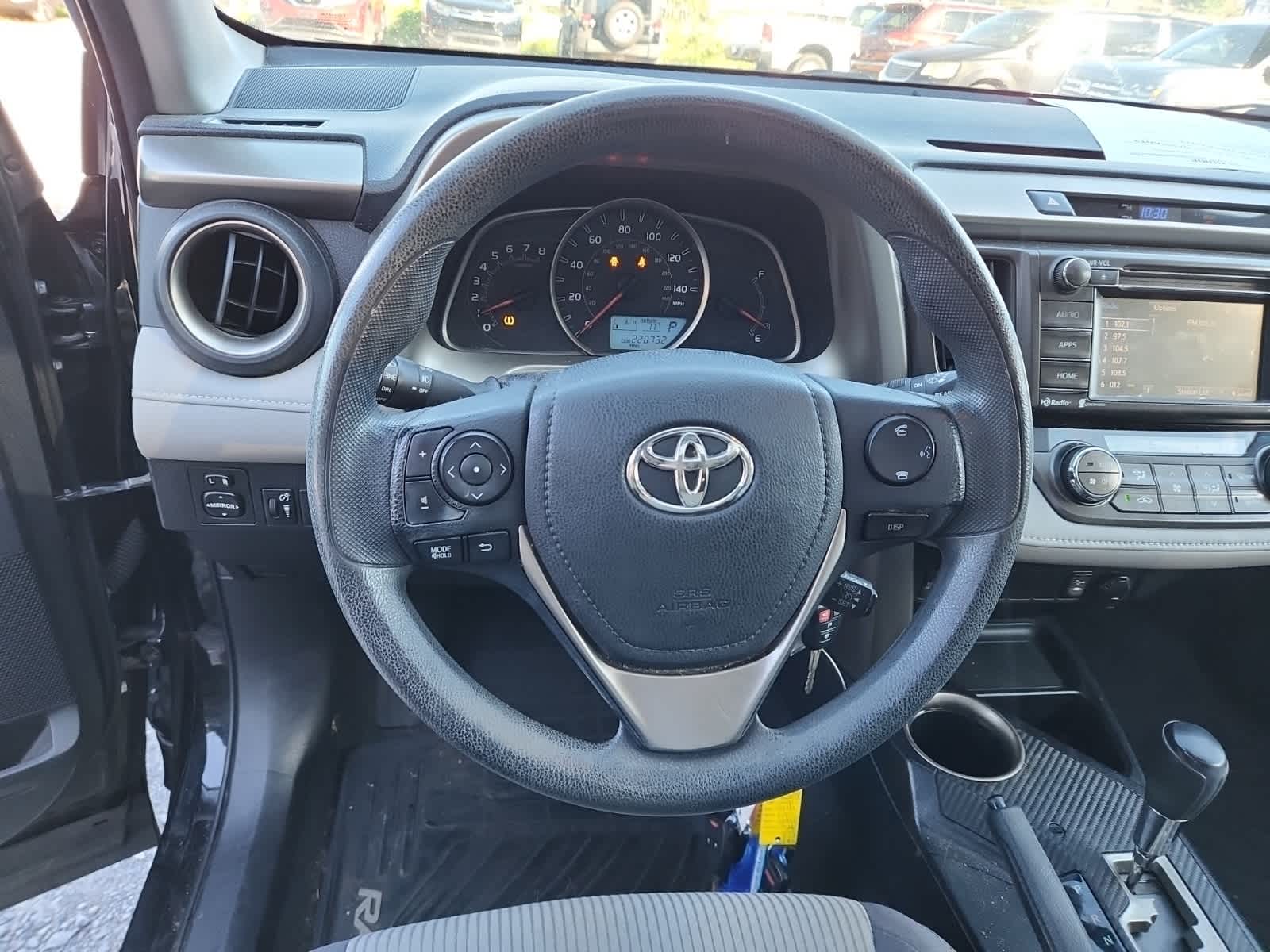 Thumbnail: 2015 Toyota RAV4 - 12
