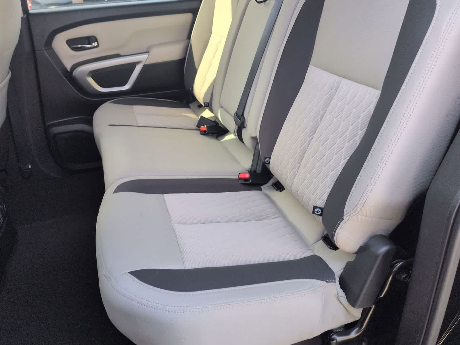 Thumbnail: 2024 Nissan Titan - 18