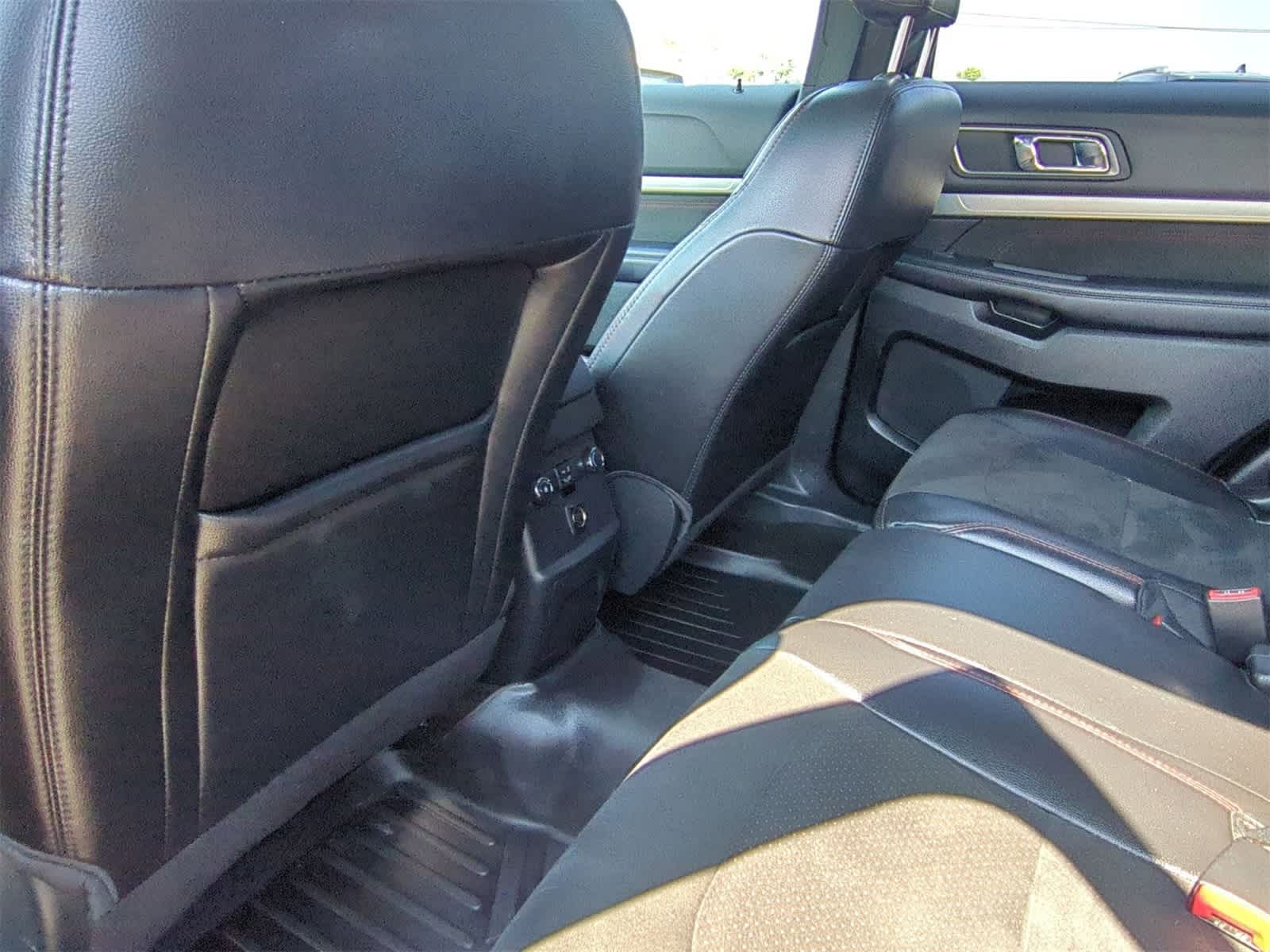 Thumbnail: 2018 Ford Explorer - 18