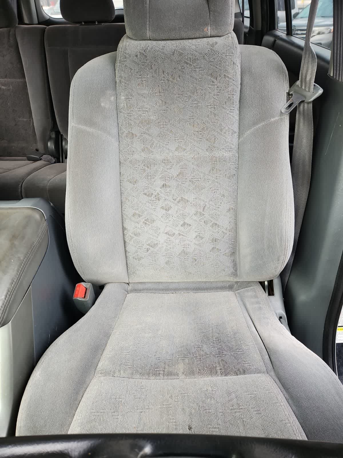 Thumbnail: 2005 Honda Pilot - 14