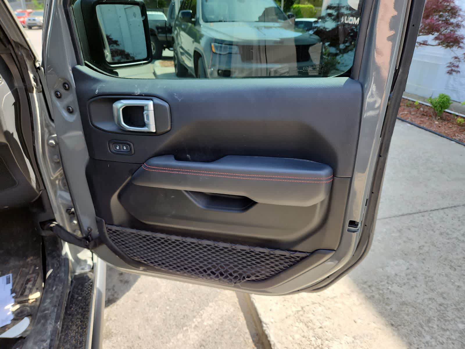 Thumbnail: 2021 Jeep Wrangler - 22