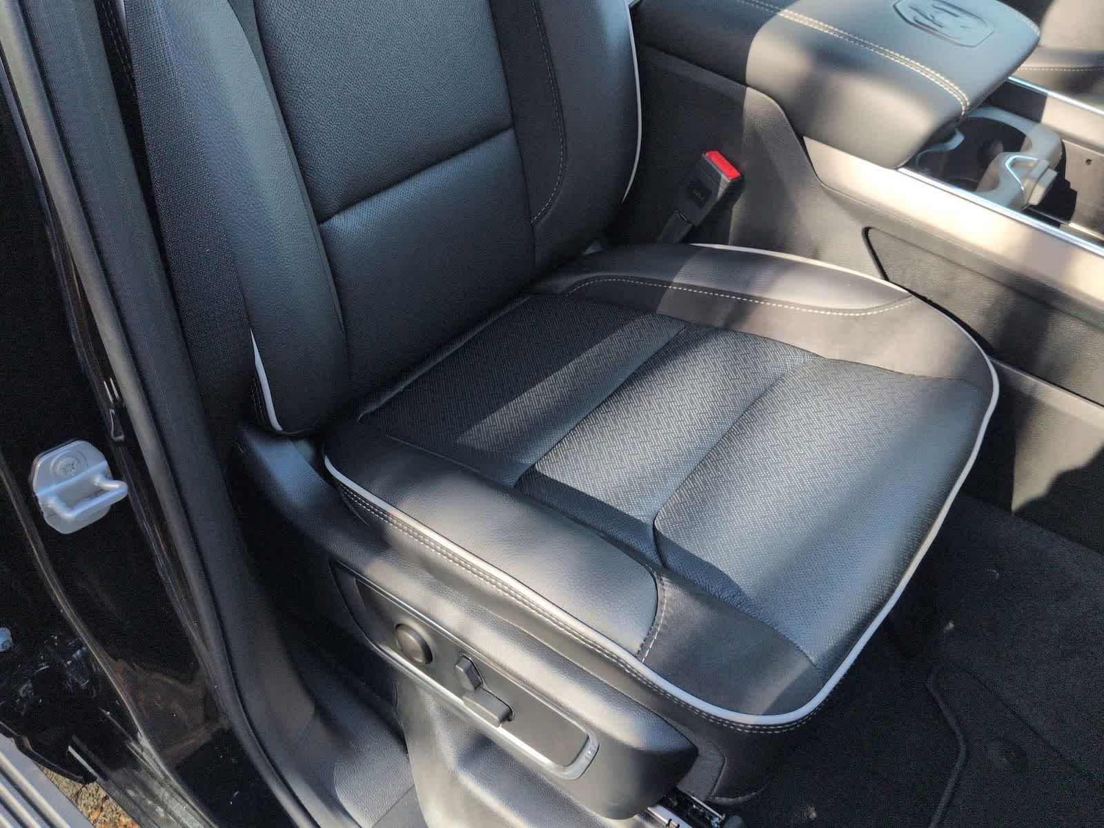 Thumbnail: 2026 RAM 1500 - 21