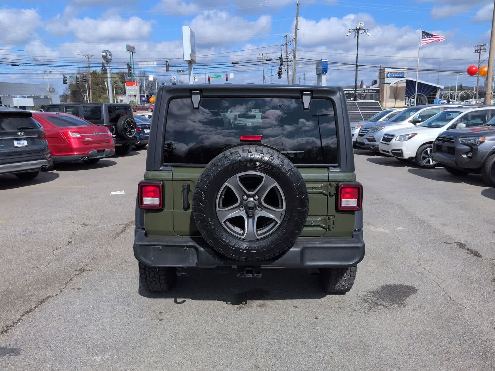 Thumbnail: 2021 Jeep Wrangler - 7