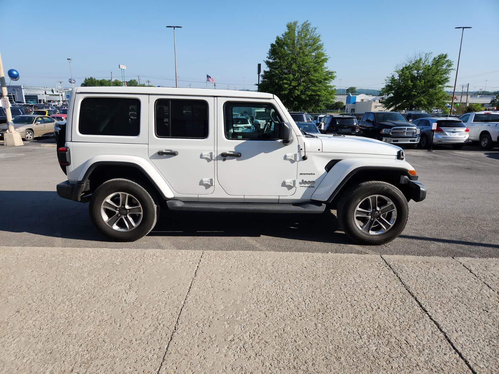 Thumbnail: 2021 Jeep Wrangler - 6