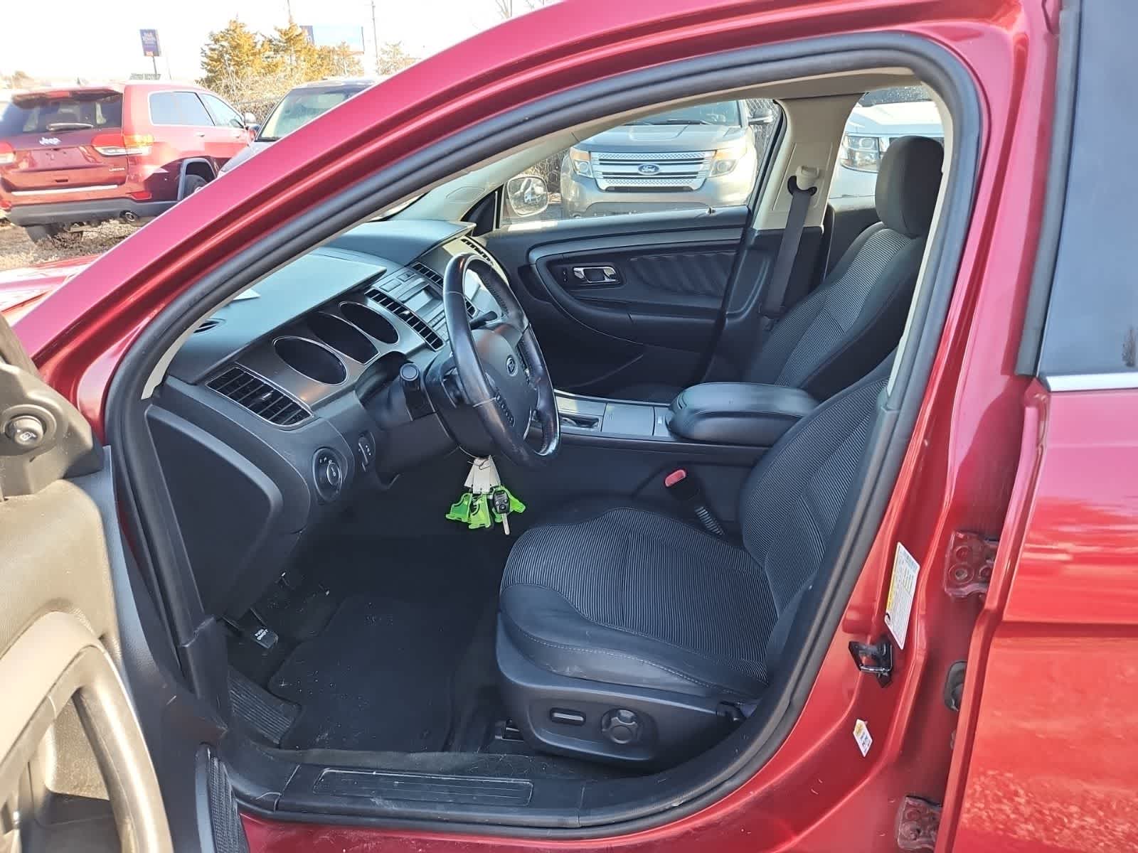 Thumbnail: 2012 Ford Taurus - 15