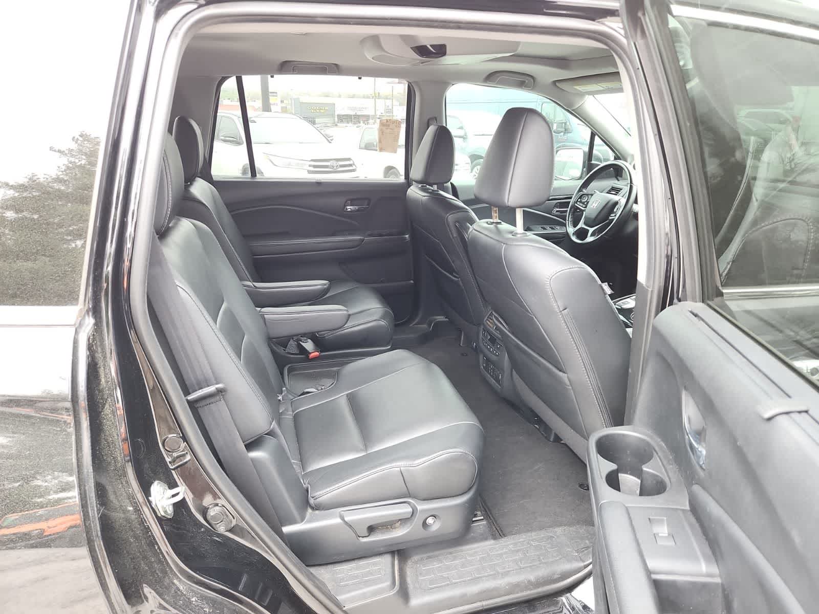 Thumbnail: 2020 Honda Pilot - 23