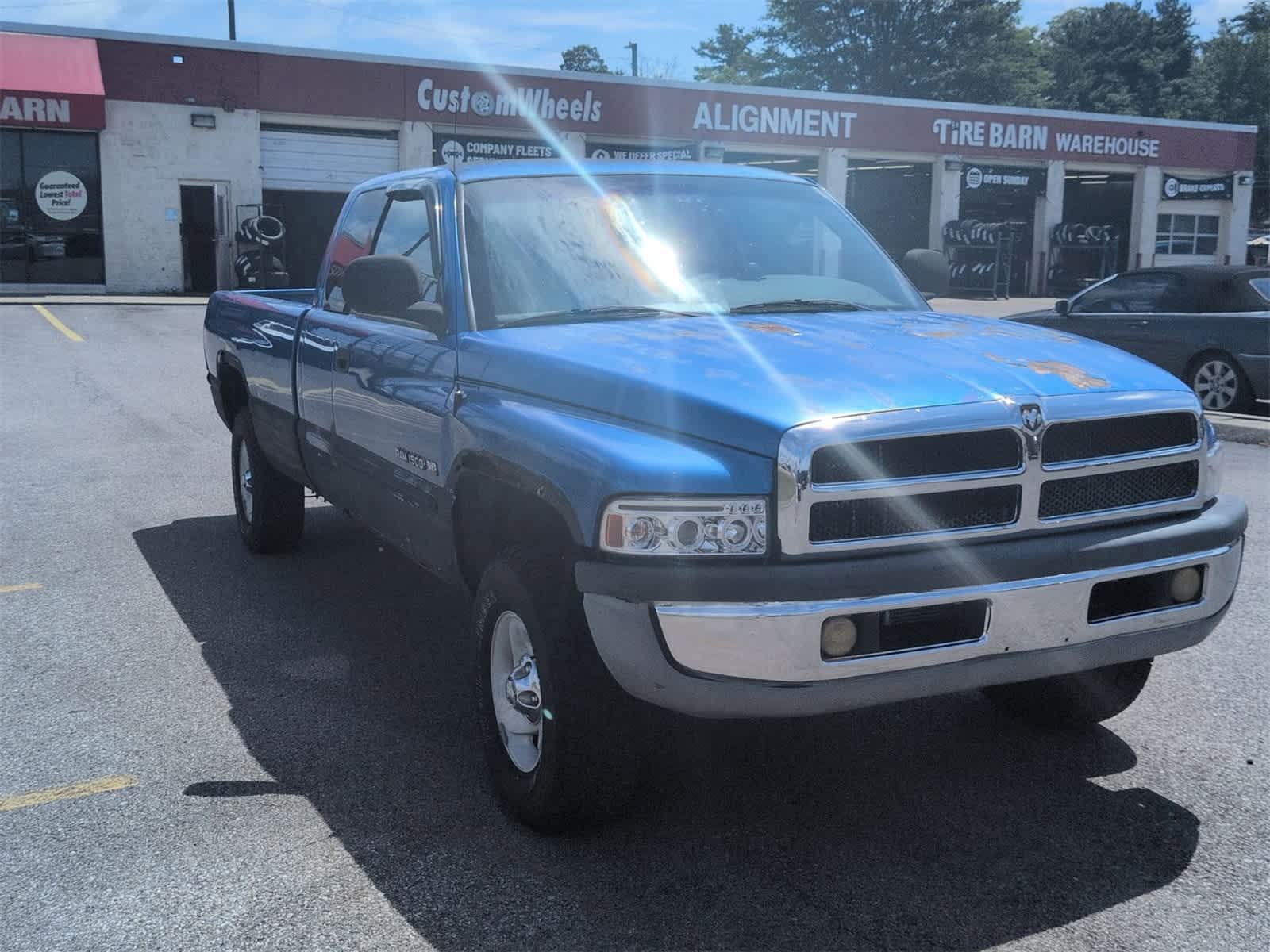 Thumbnail: 2001 Dodge Ram 1500 - 2