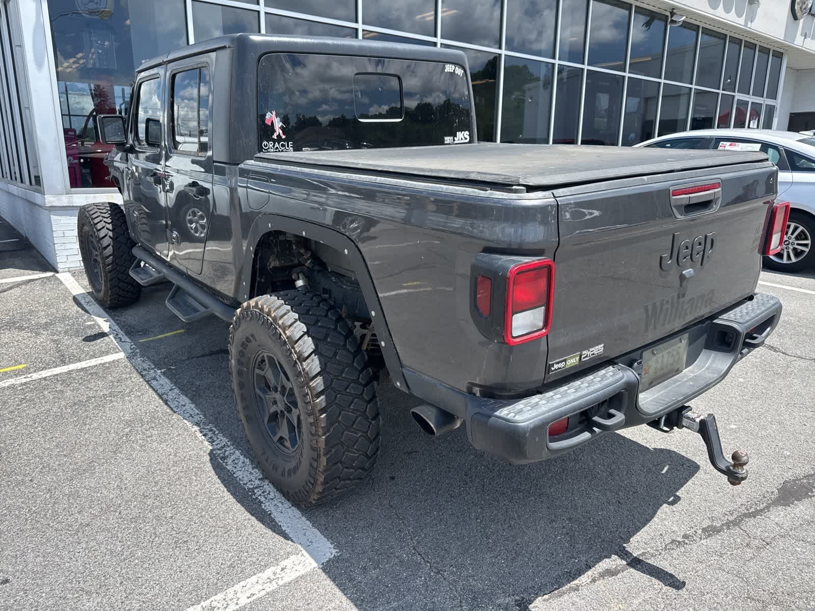 2021 Jeep Gladiator Willys 2