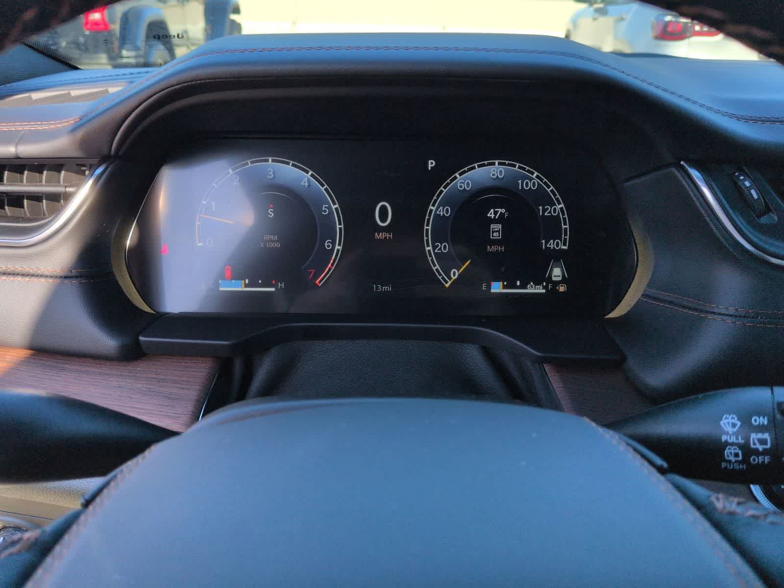 Thumbnail: 2025 Jeep Grand Cherokee - 32