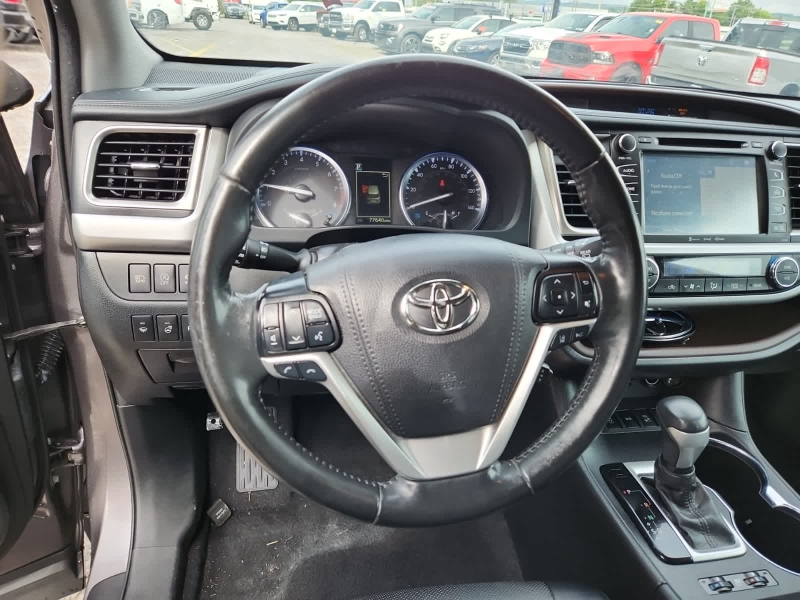 Thumbnail: 2019 Toyota Highlander - 12
