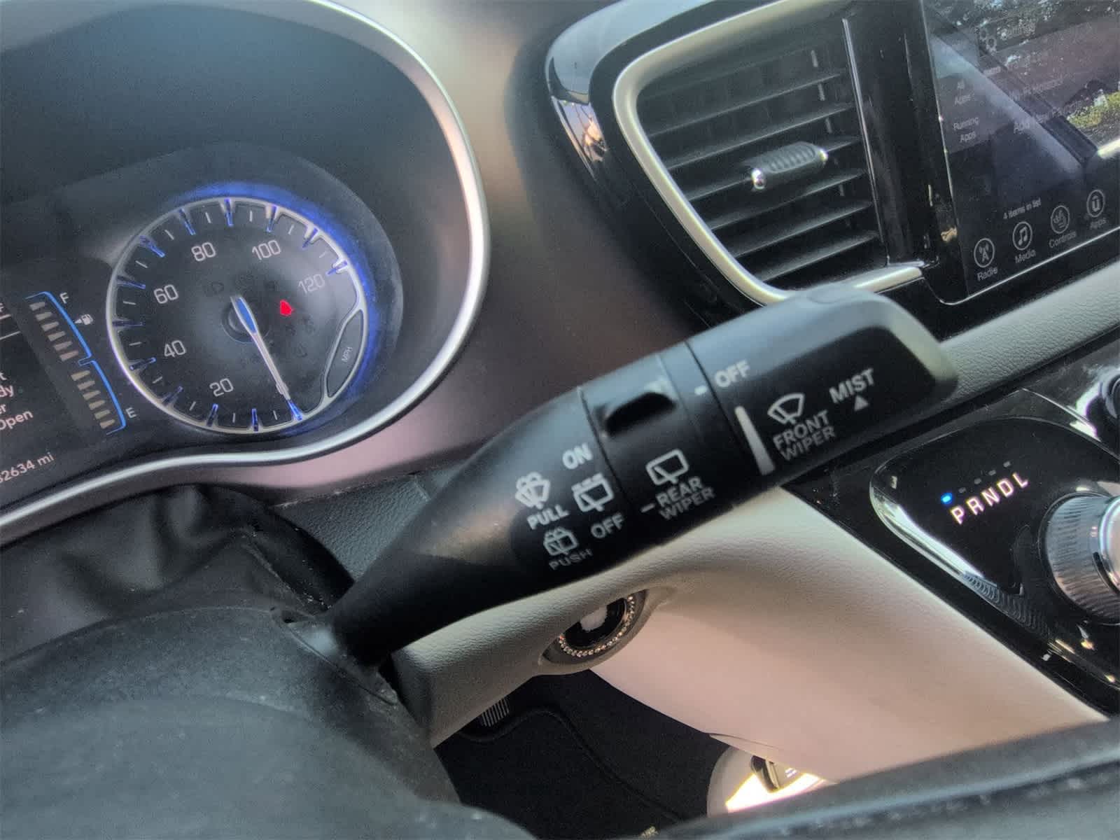 Thumbnail: 2017 Chrysler Pacifica - 25