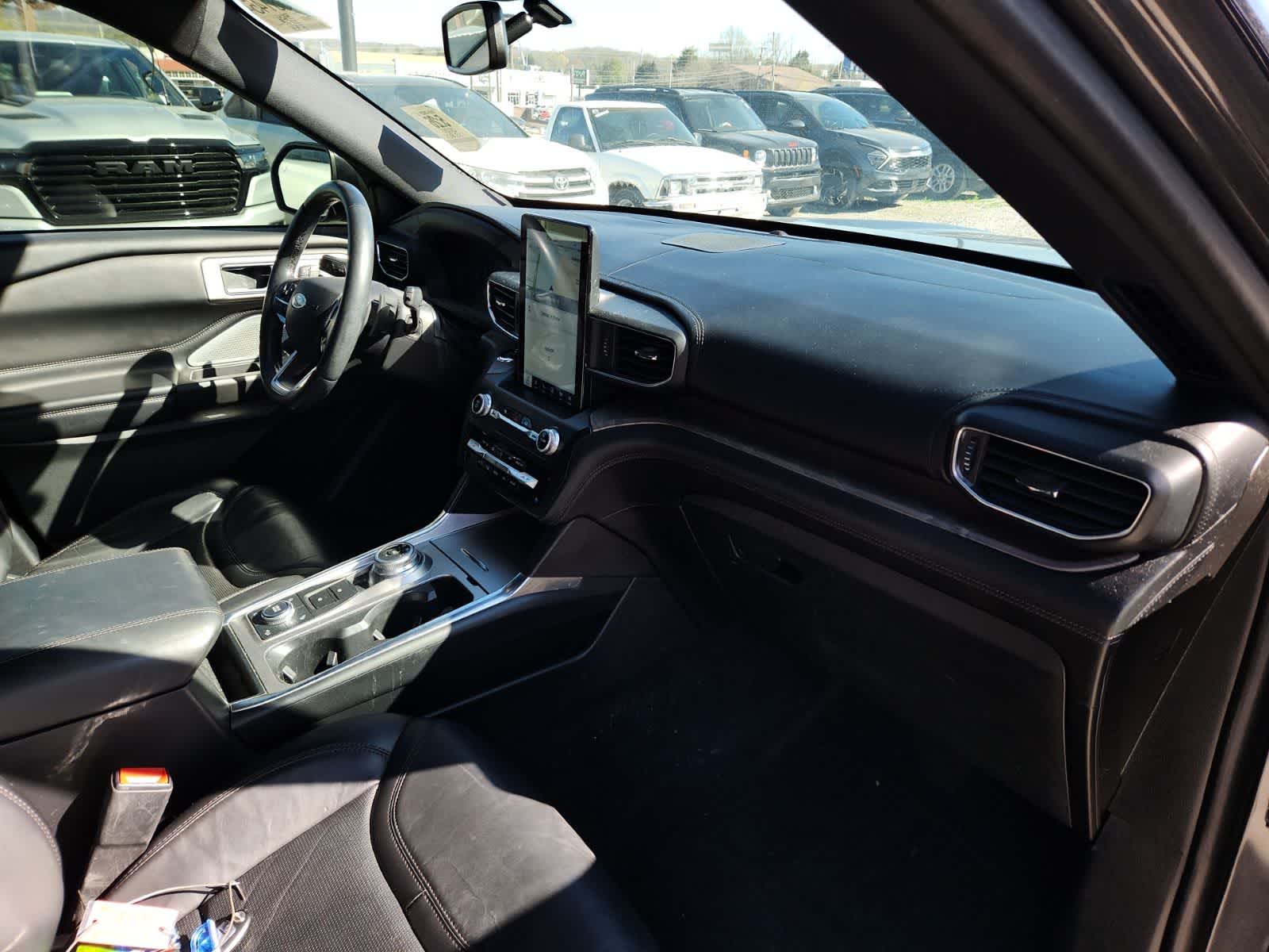 Thumbnail: 2020 Ford Explorer - 17