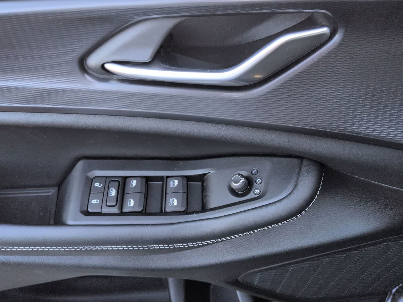 Thumbnail: 2025 Jeep Grand Cherokee L - 7