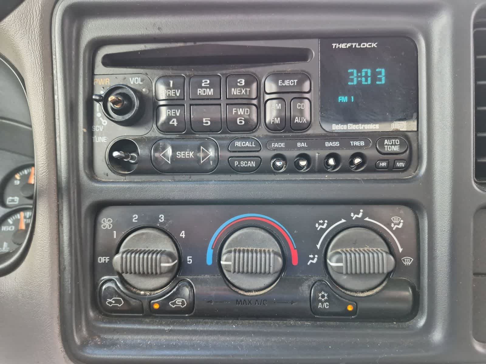 Thumbnail: 2001 GMC Sierra 1500 - 24