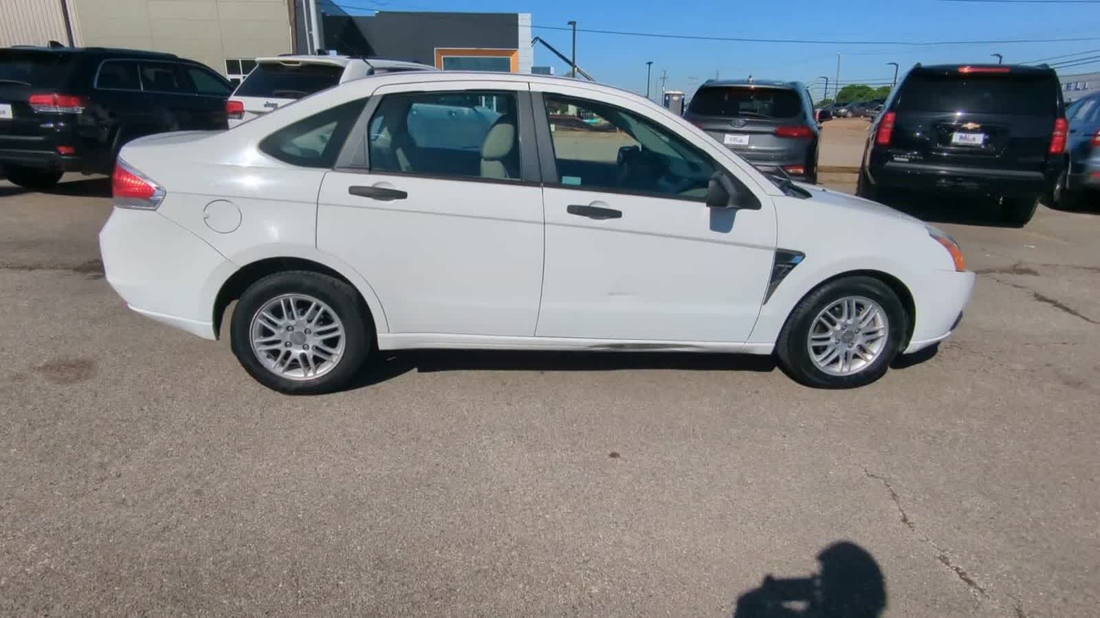 Thumbnail: 2008 Ford Focus - 9