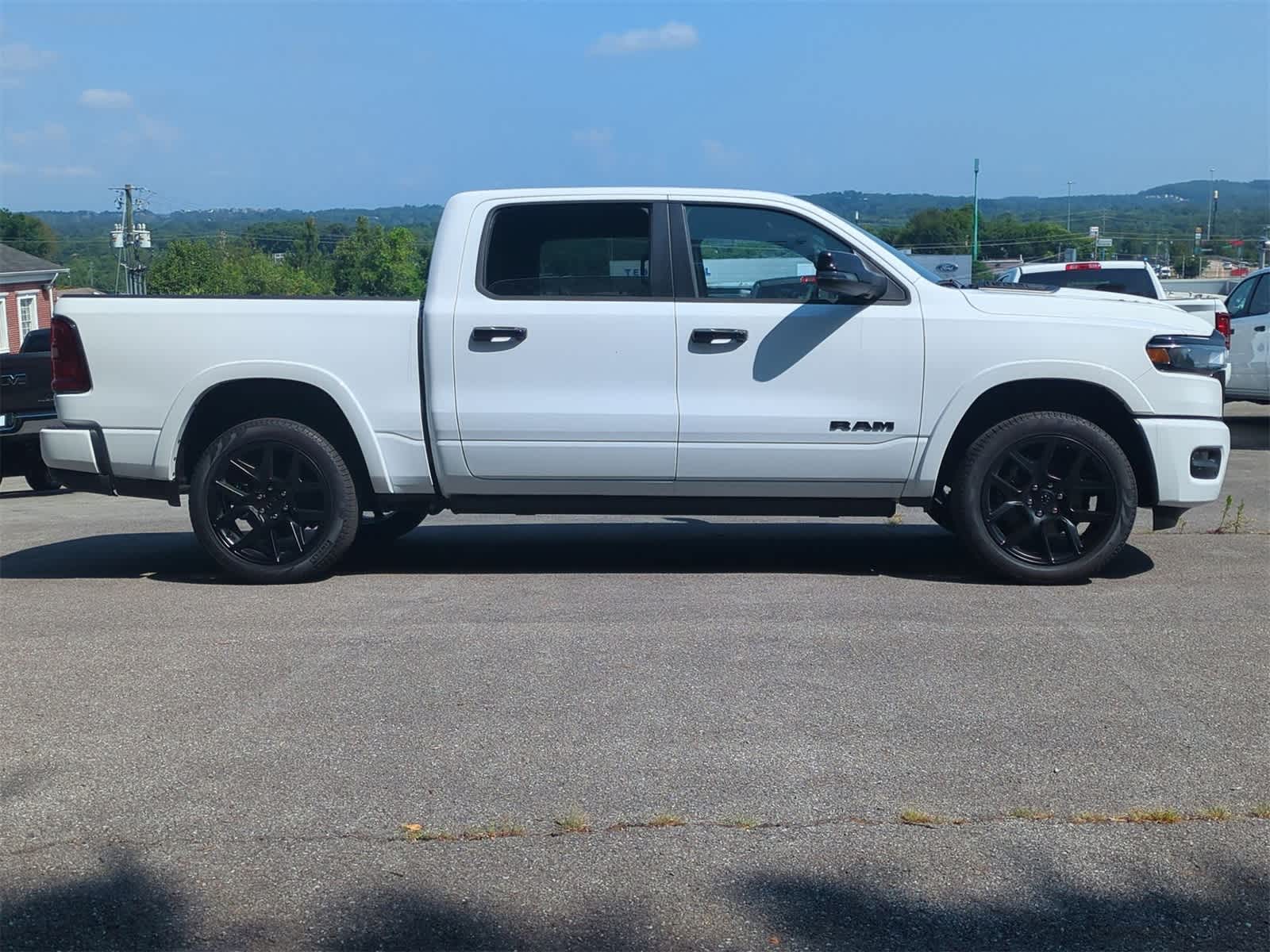 Thumbnail: 2025 RAM 1500 - 9