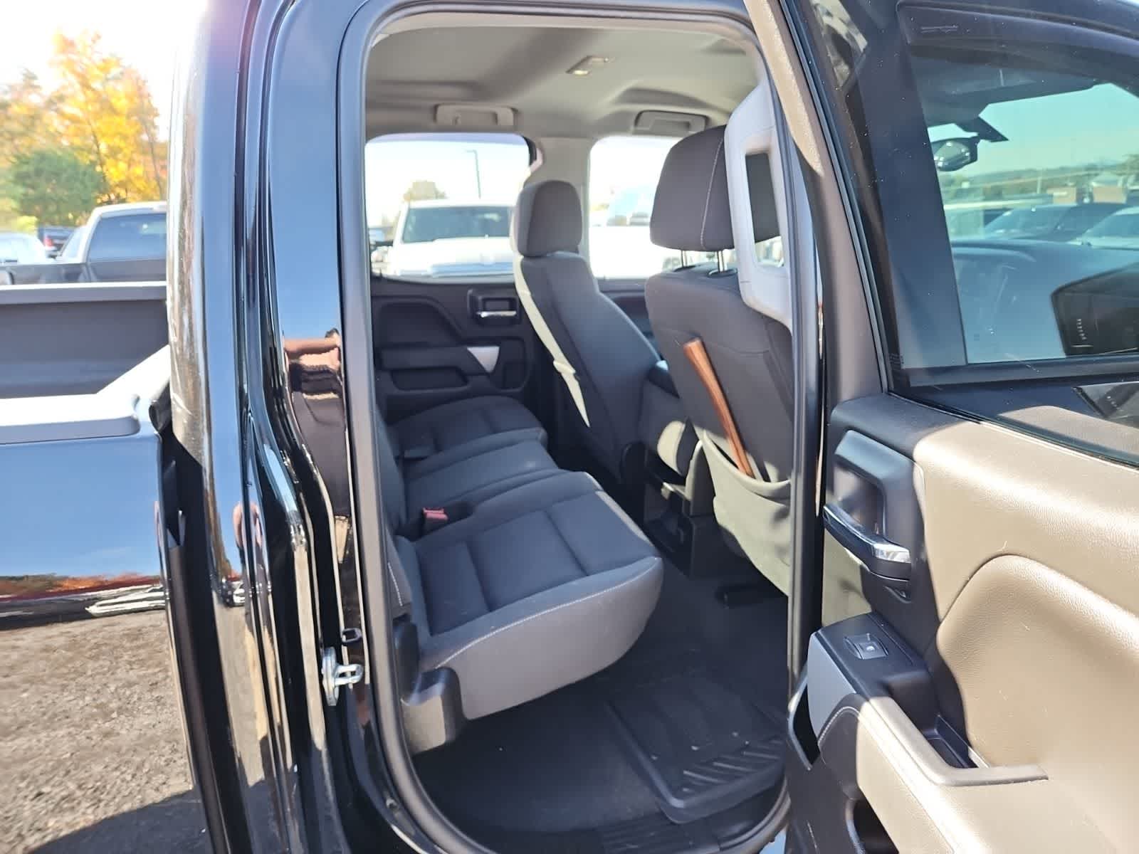 Thumbnail: 2019 Chevrolet Silverado 1500 - 25