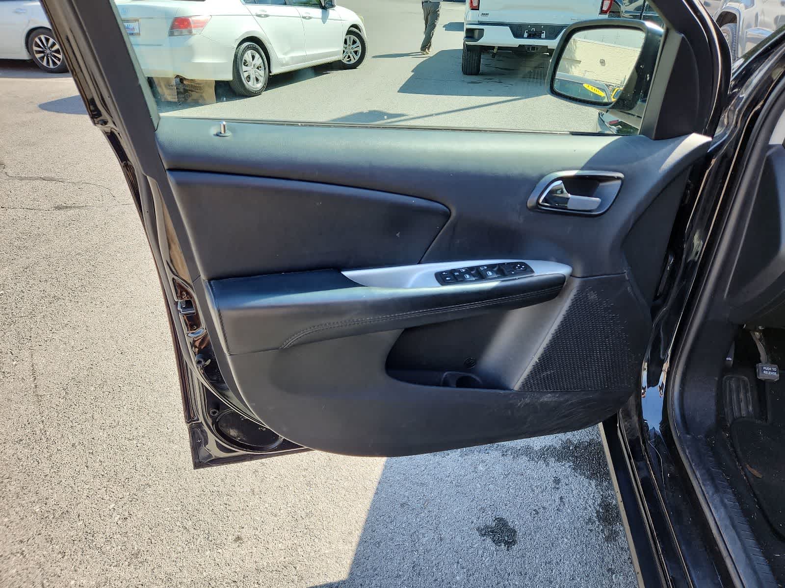 Thumbnail: 2019 Dodge Journey - 16