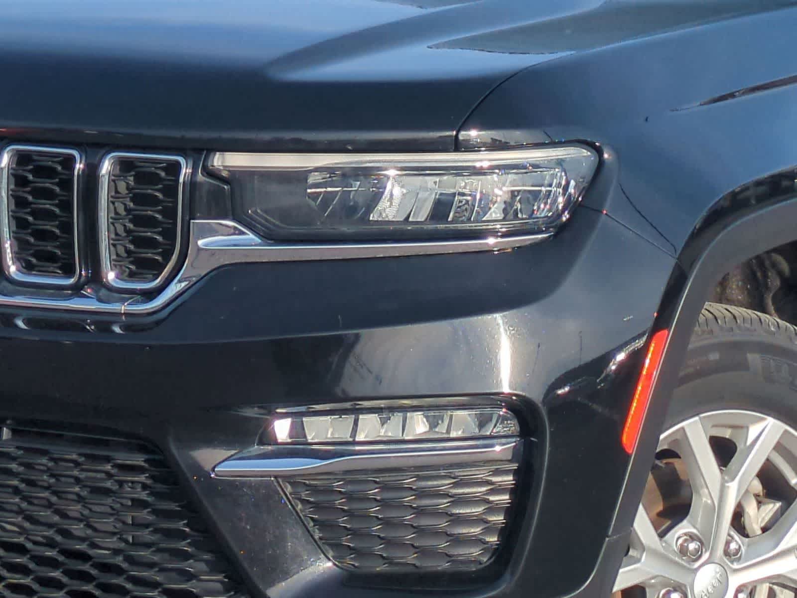 Thumbnail: 2023 Jeep Grand Cherokee - 11