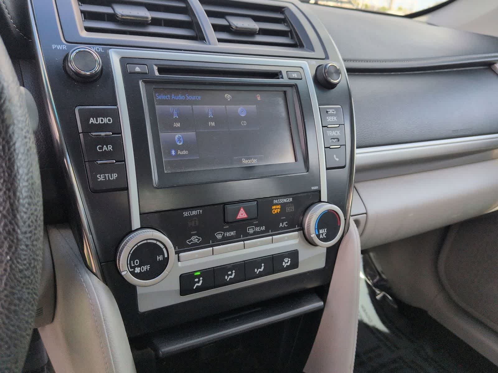 Thumbnail: 2014 Toyota Camry - 22