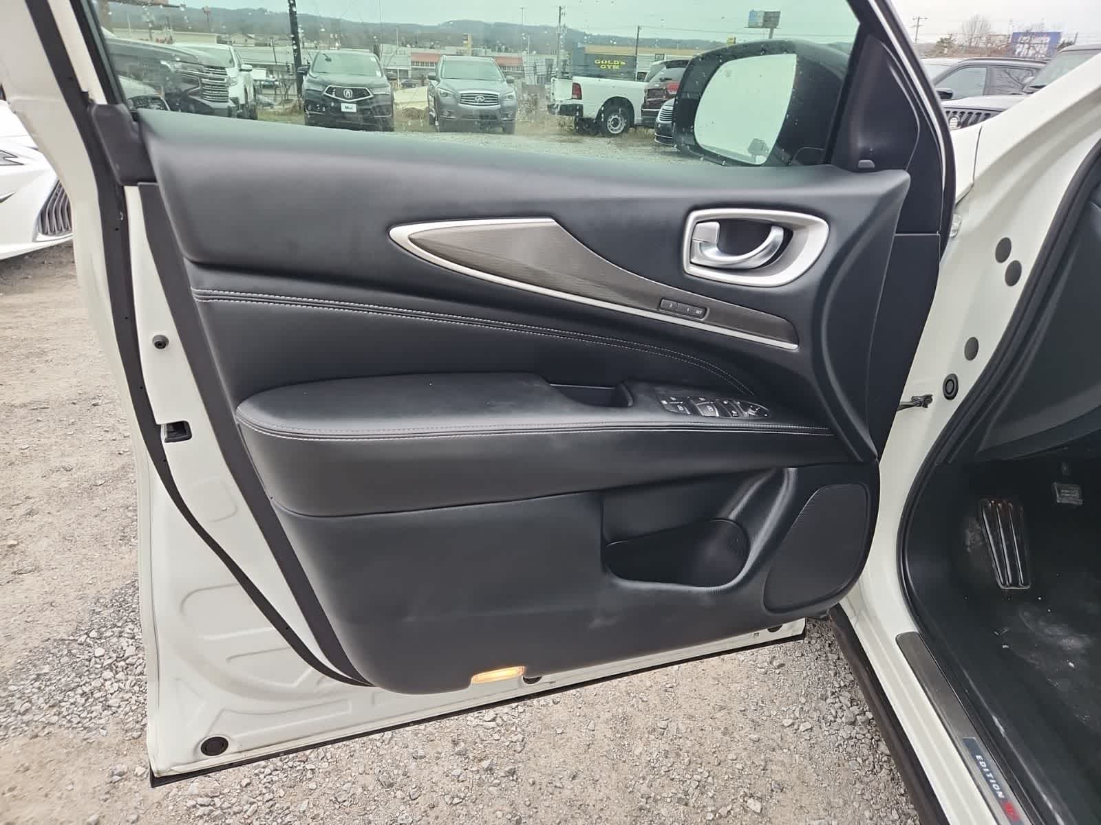 Thumbnail: 2020 INFINITI QX60 - 16