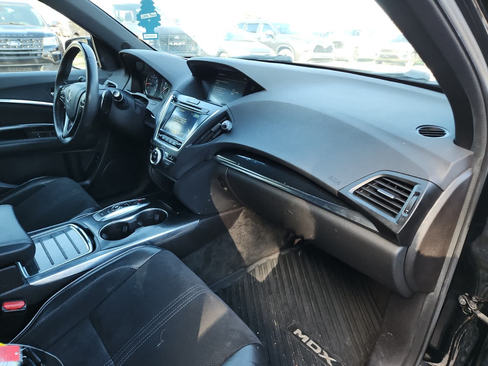 Thumbnail: 2019 Acura MDX - 17