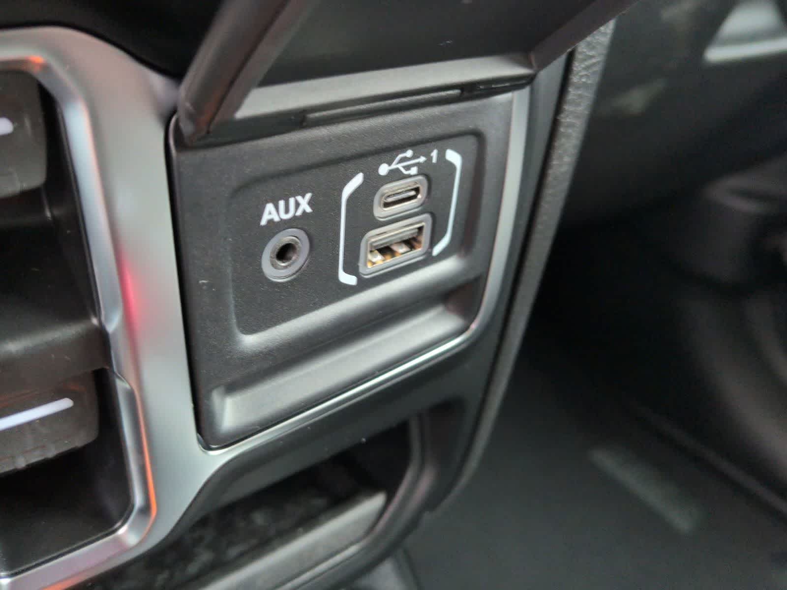 Thumbnail: 2026 Jeep Gladiator - 29