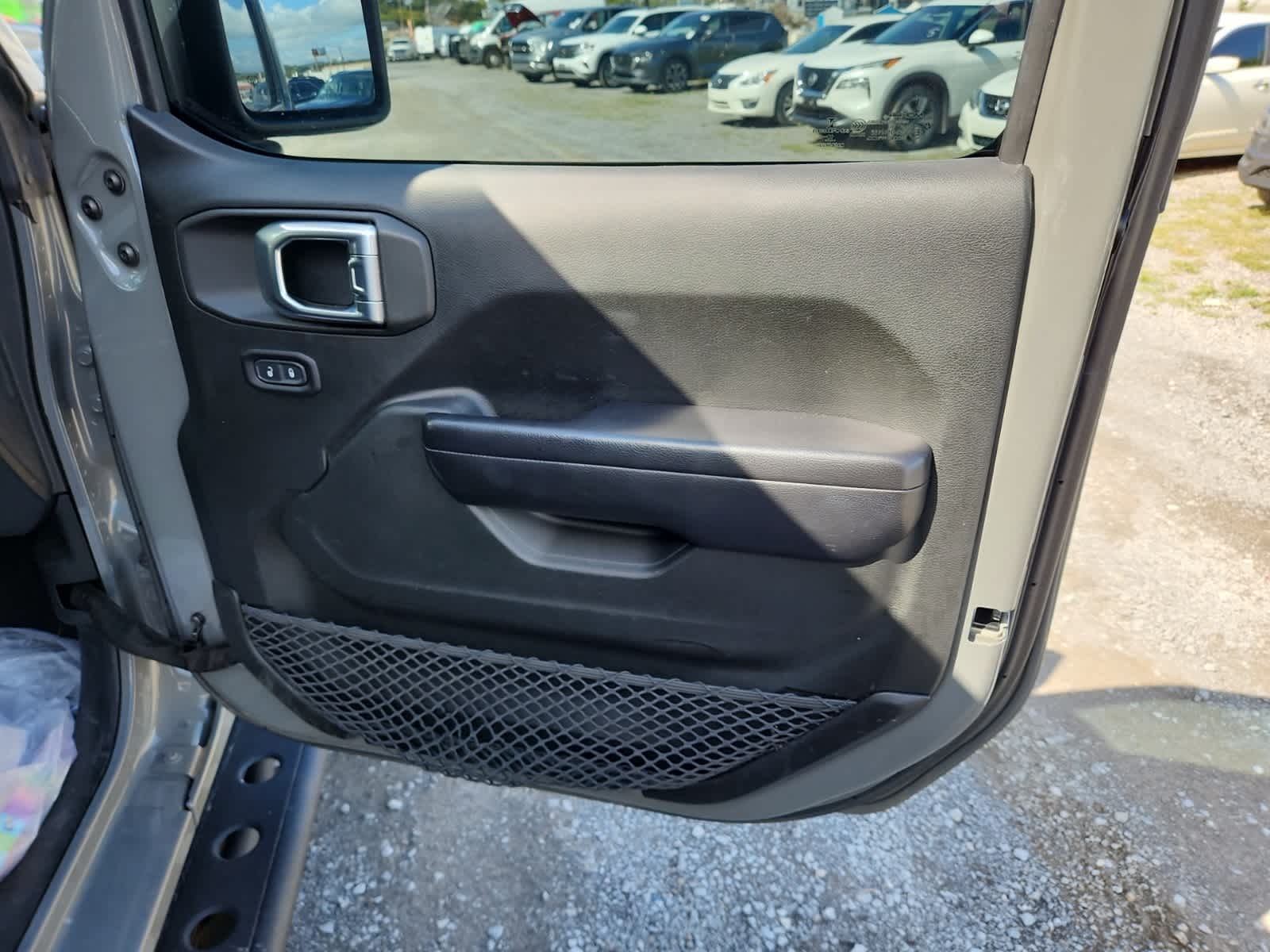 Thumbnail: 2018 Jeep Wrangler - 22
