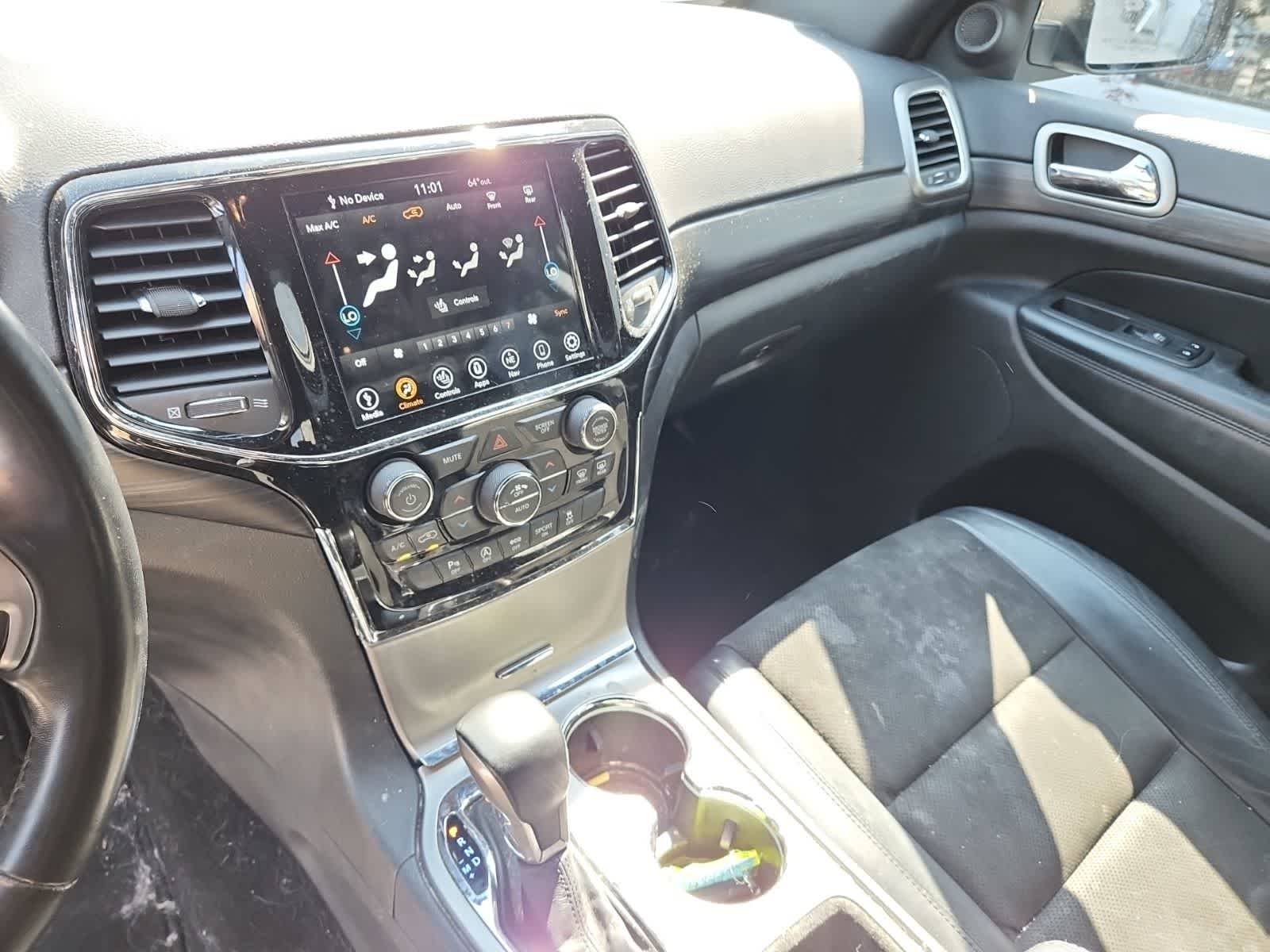 Thumbnail: 2021 Jeep Grand Cherokee - 10