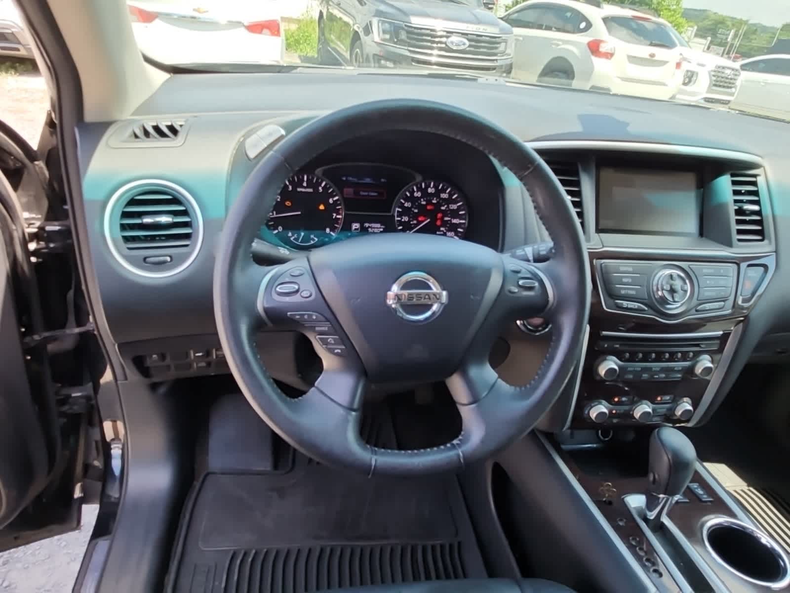 Thumbnail: 2013 Nissan Pathfinder - 12