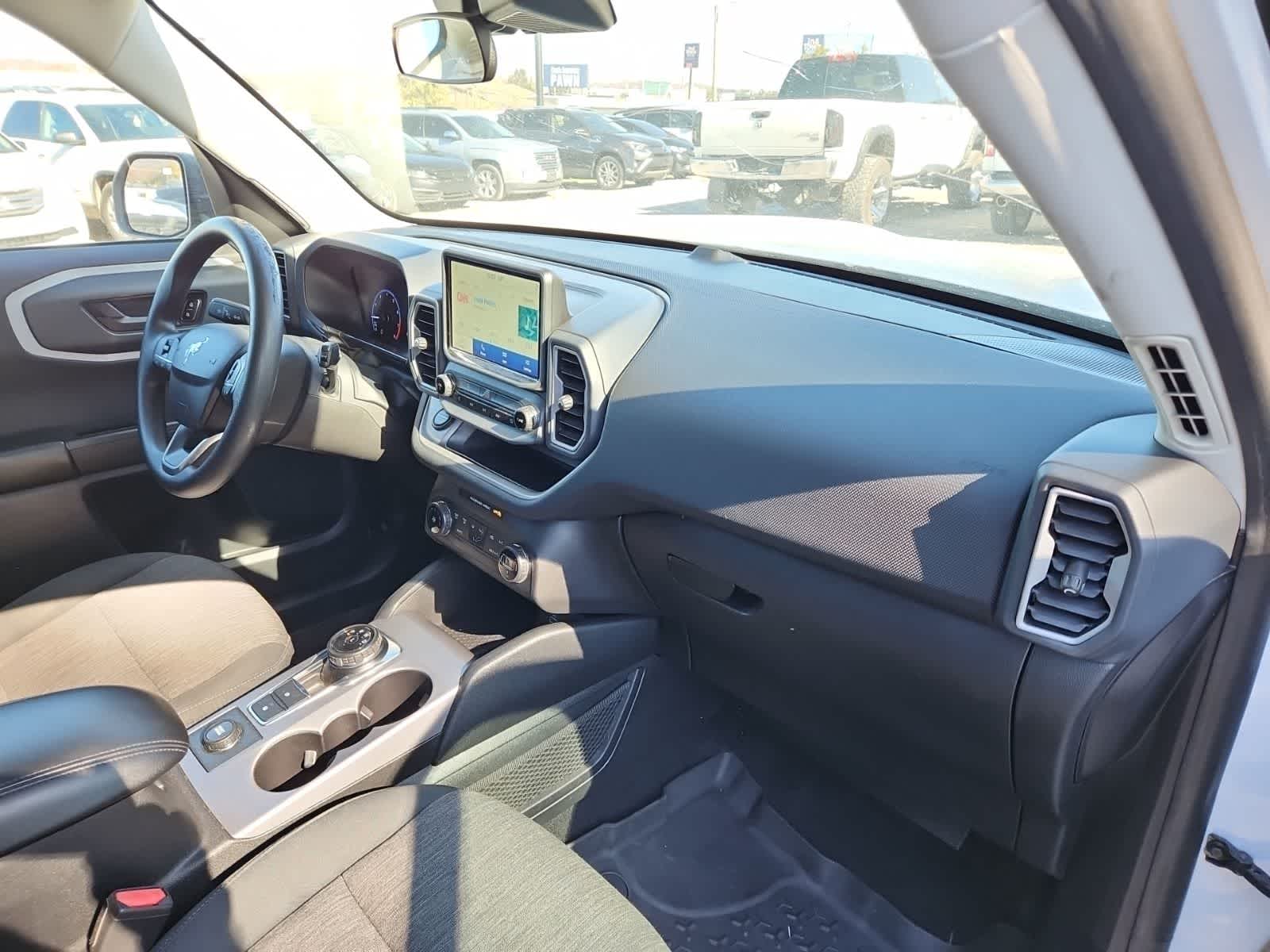 Thumbnail: 2021 Ford Bronco Sport - 17