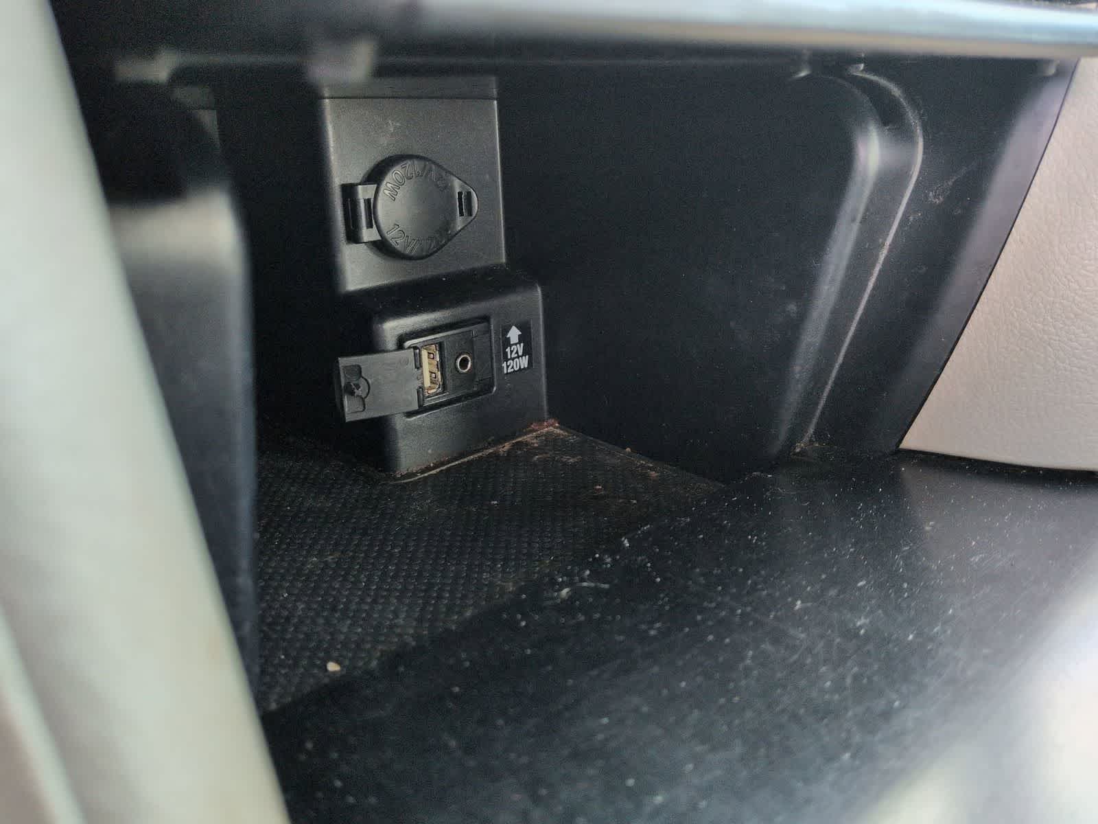 Thumbnail: 2014 Toyota Camry - 25