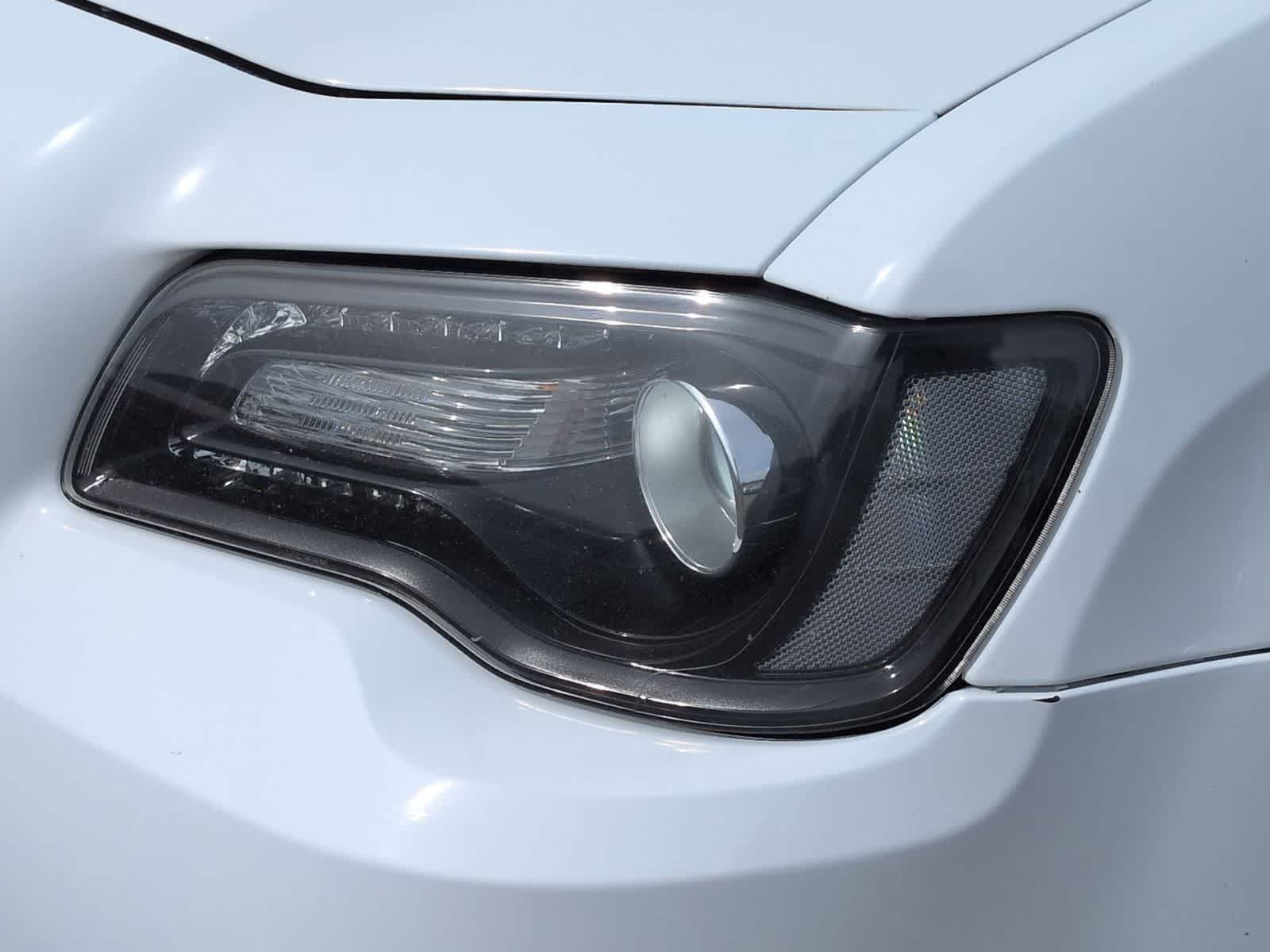 Thumbnail: 2019 Chrysler 300 - 11