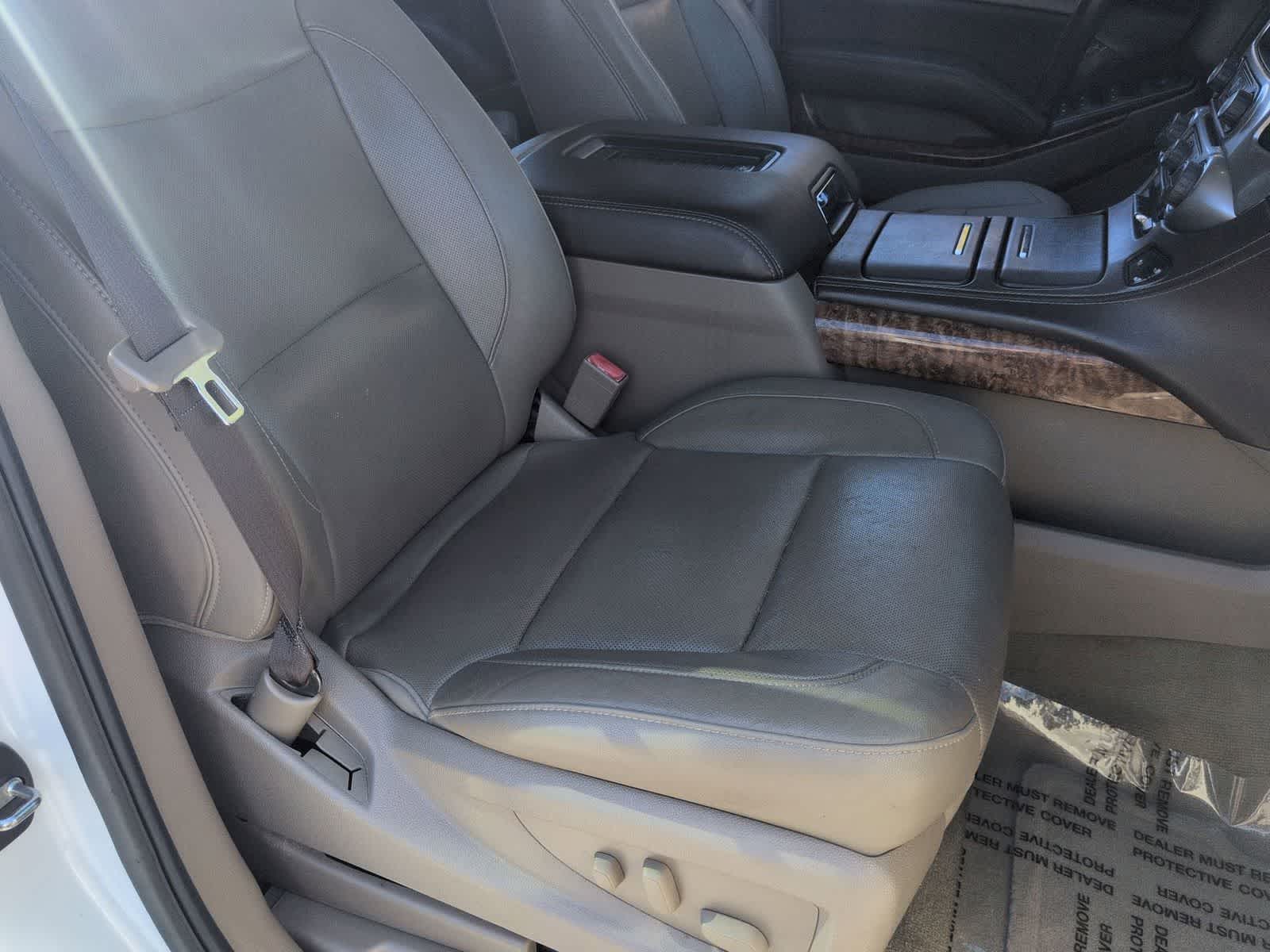 Thumbnail: 2017 Chevrolet Tahoe - 21