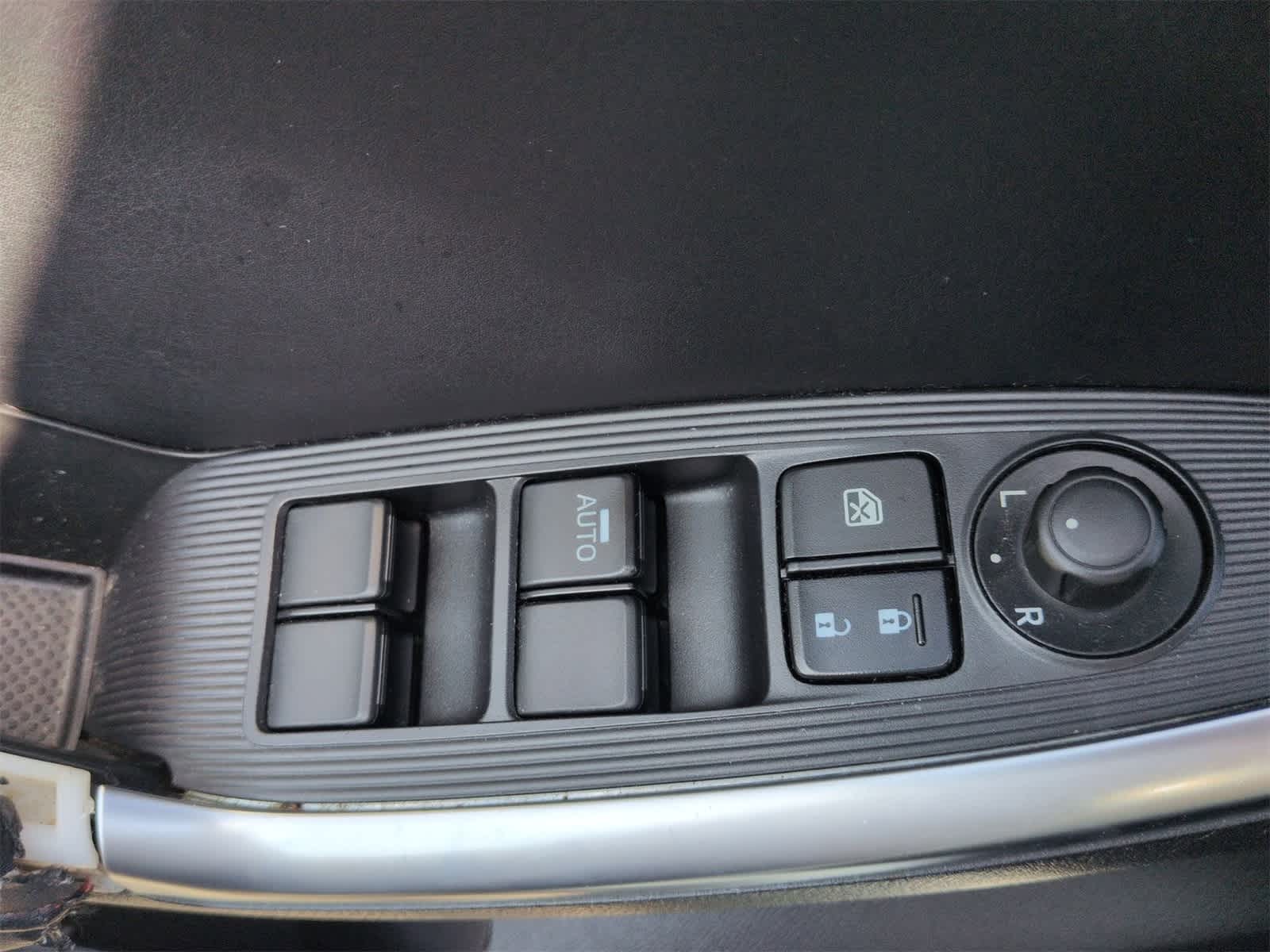 Thumbnail: 2014 Mazda CX-5 - 16