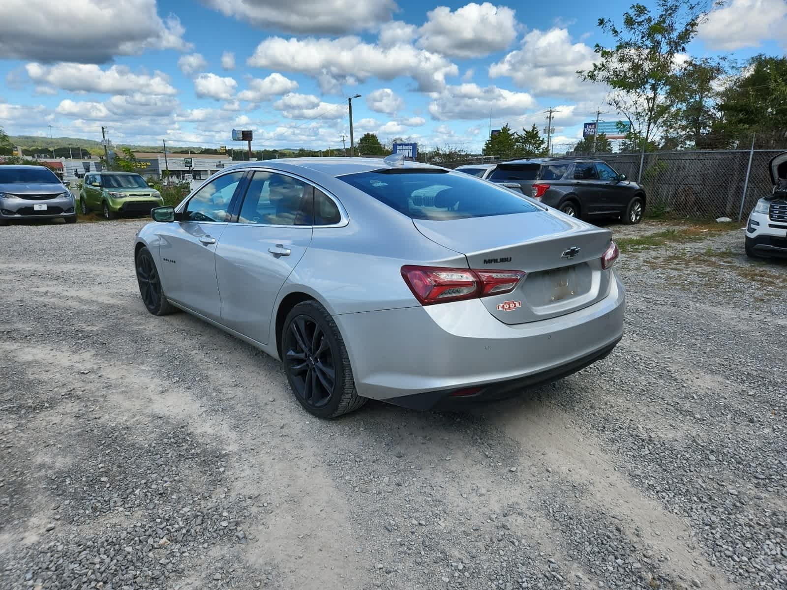 Thumbnail: 2021 Chevrolet Malibu - 3